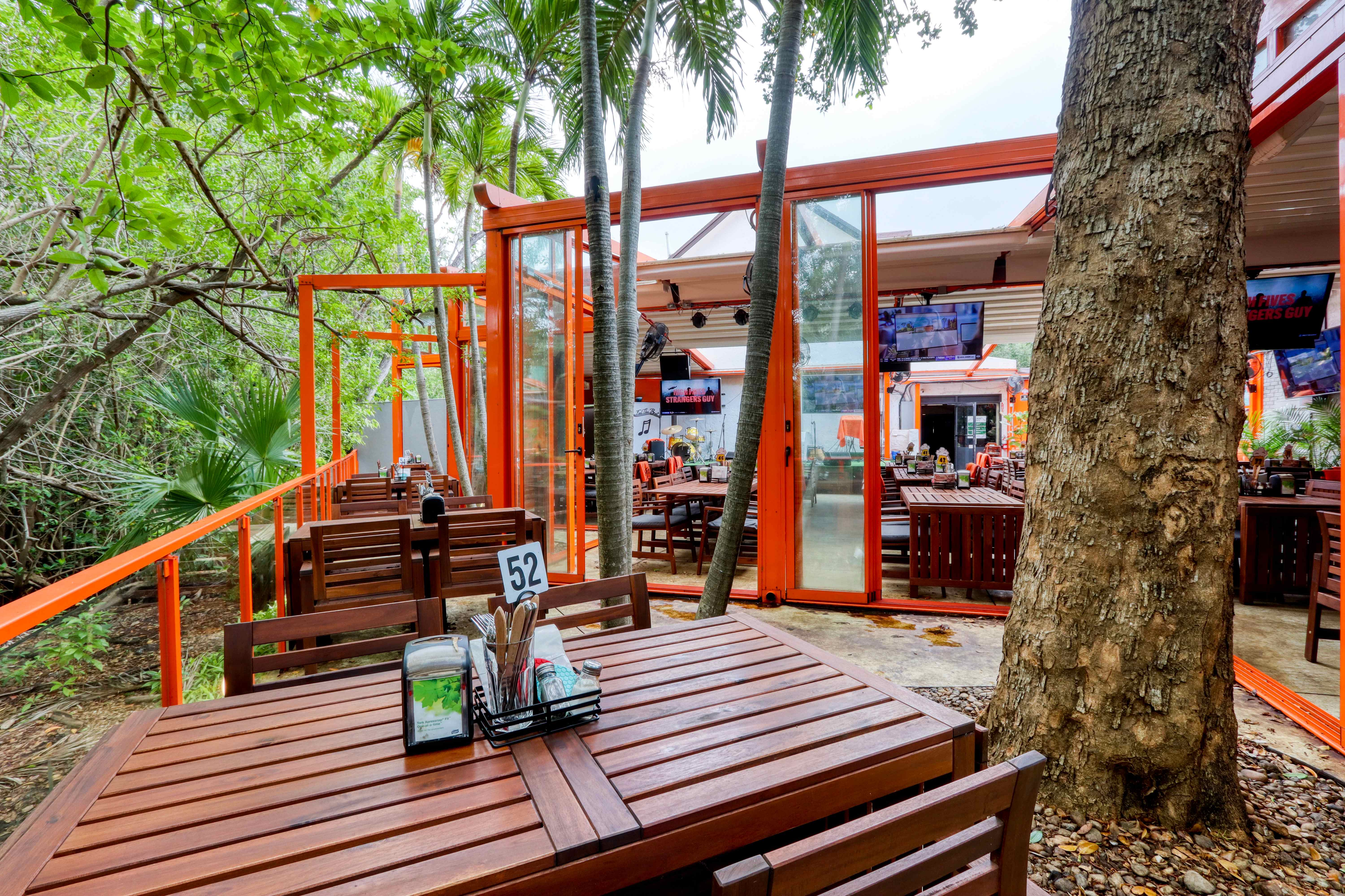 Tap Beer Miami Outdoor Beer Garden